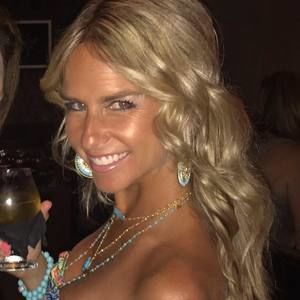 Meet your Posher, Courtney